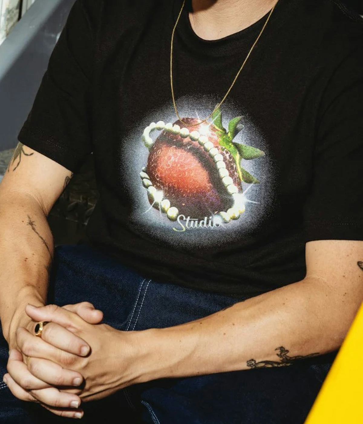 Studio Skateboards Strawberry Pearls T-shirt Black 2